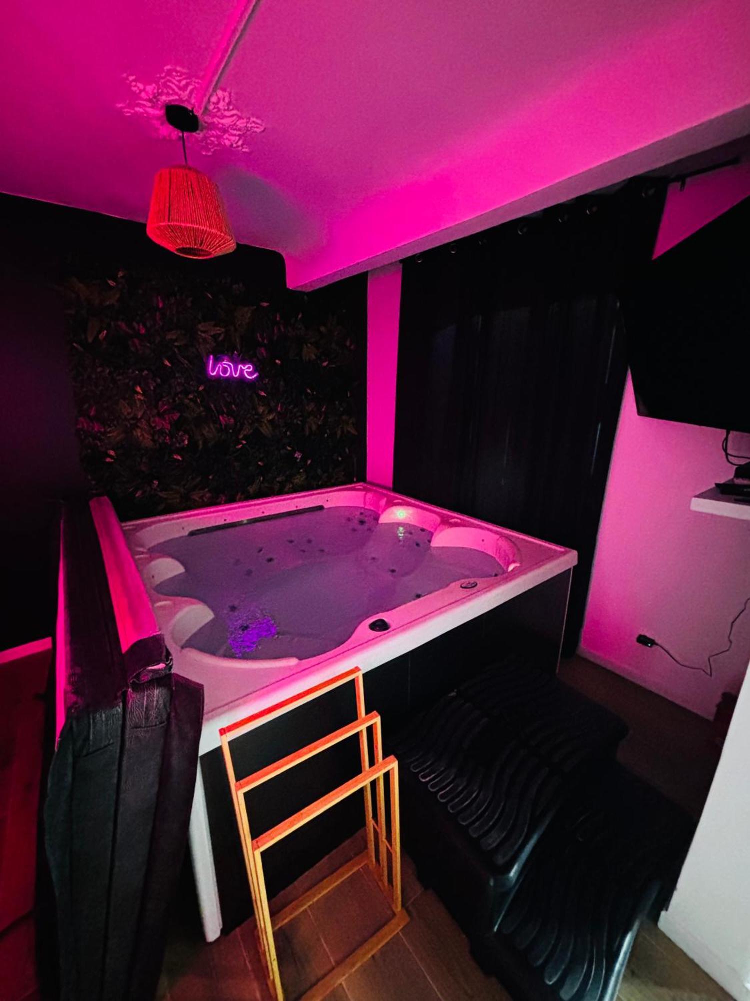 Nid'Ange Hotel Piolenc Kültér fotó